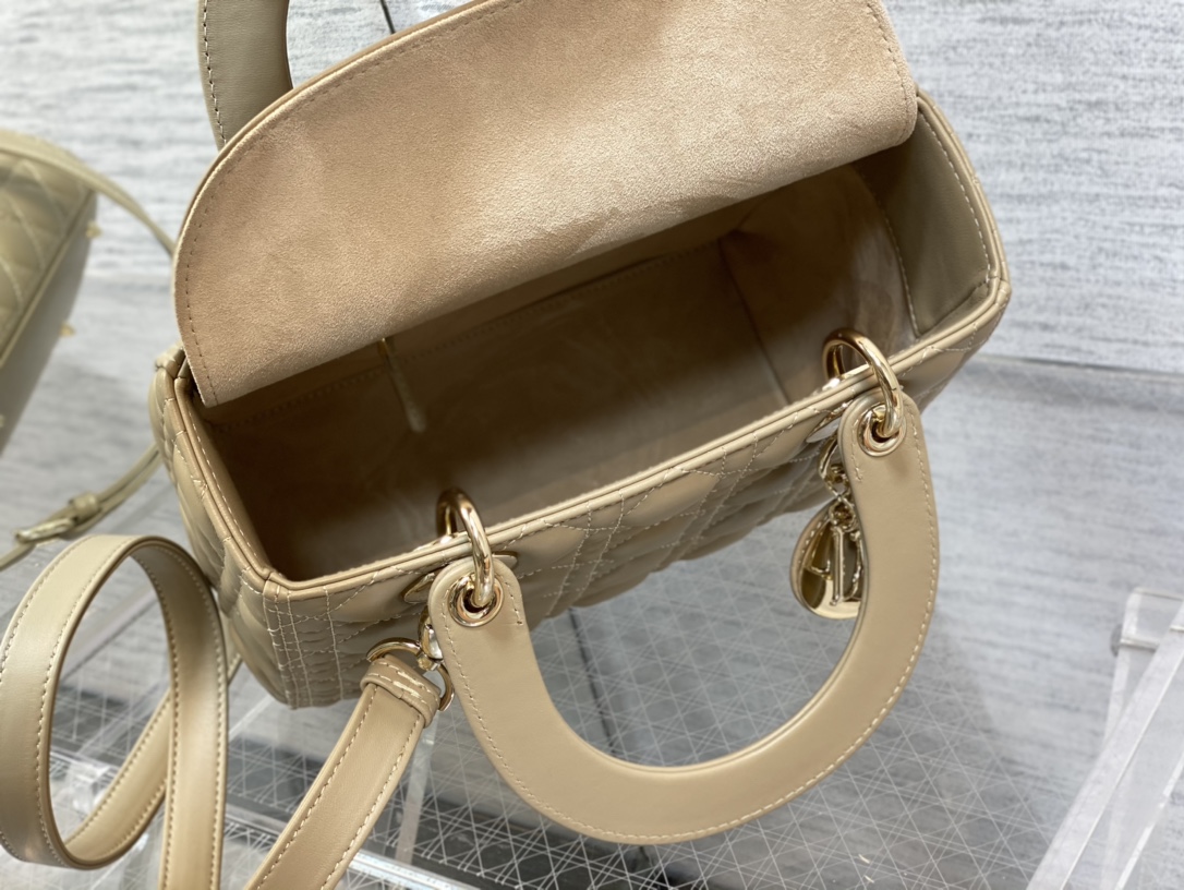 Medium Lady Dior Bag Sand-Colored Cannage Lambskin